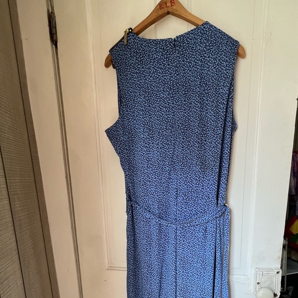 Michael Kors Jumpsuit/Romper. - Picture 4 of 10